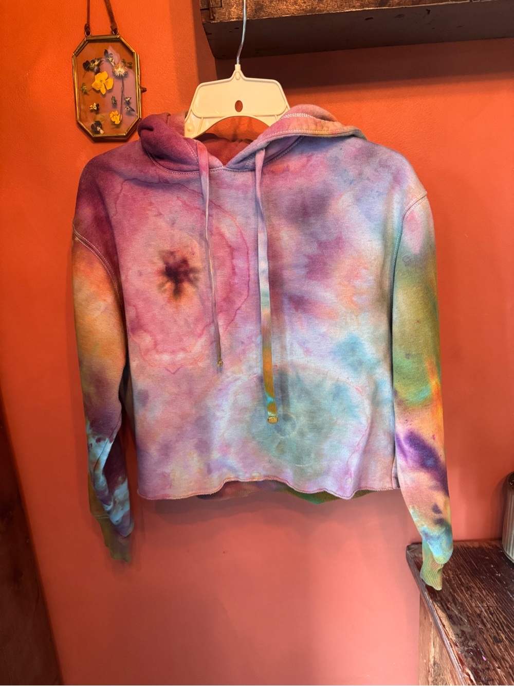 American Eagle Outfitters Tie-Dye Cropped Hoodie in Purple, Pink, Blue, Green